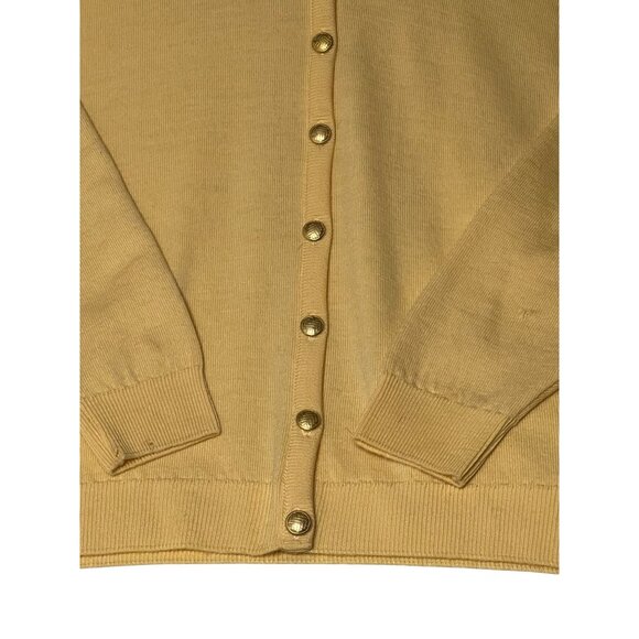 Top - Picture 3 of 16